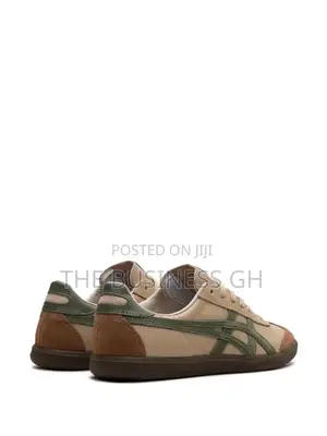 Onitsuka Tiger Tokuten Beige/Green Sneakers