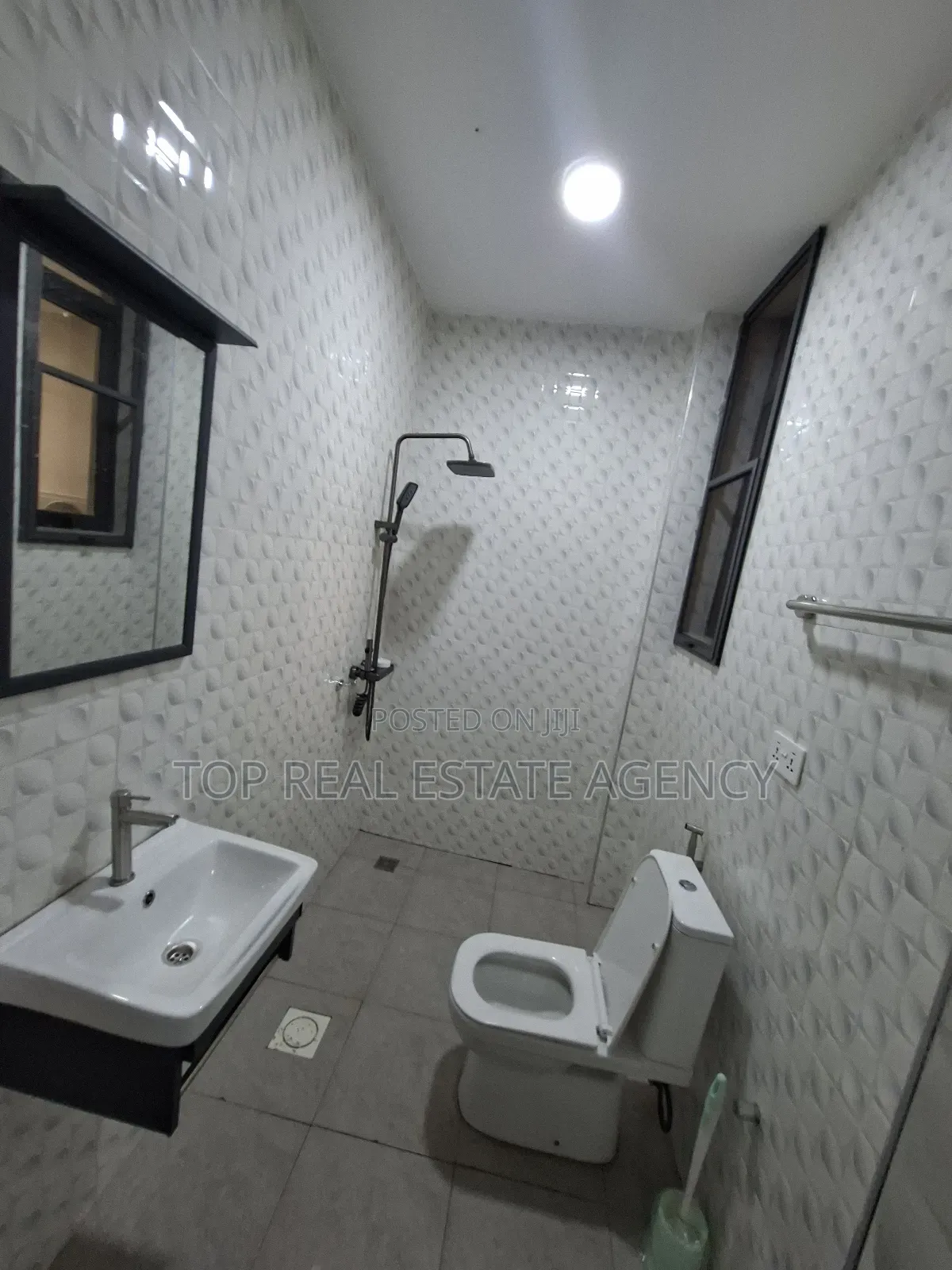 Furnished 4bdrm Apartment in Oyarifa Kb for rent