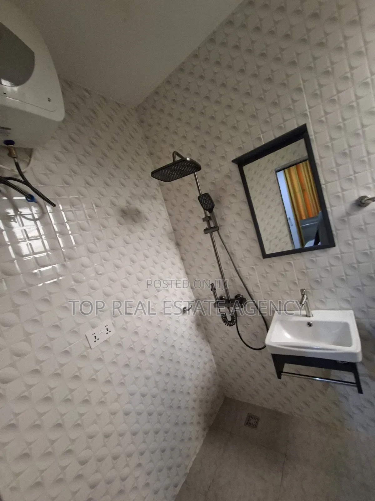 Furnished 4bdrm Apartment in Oyarifa Kb for rent