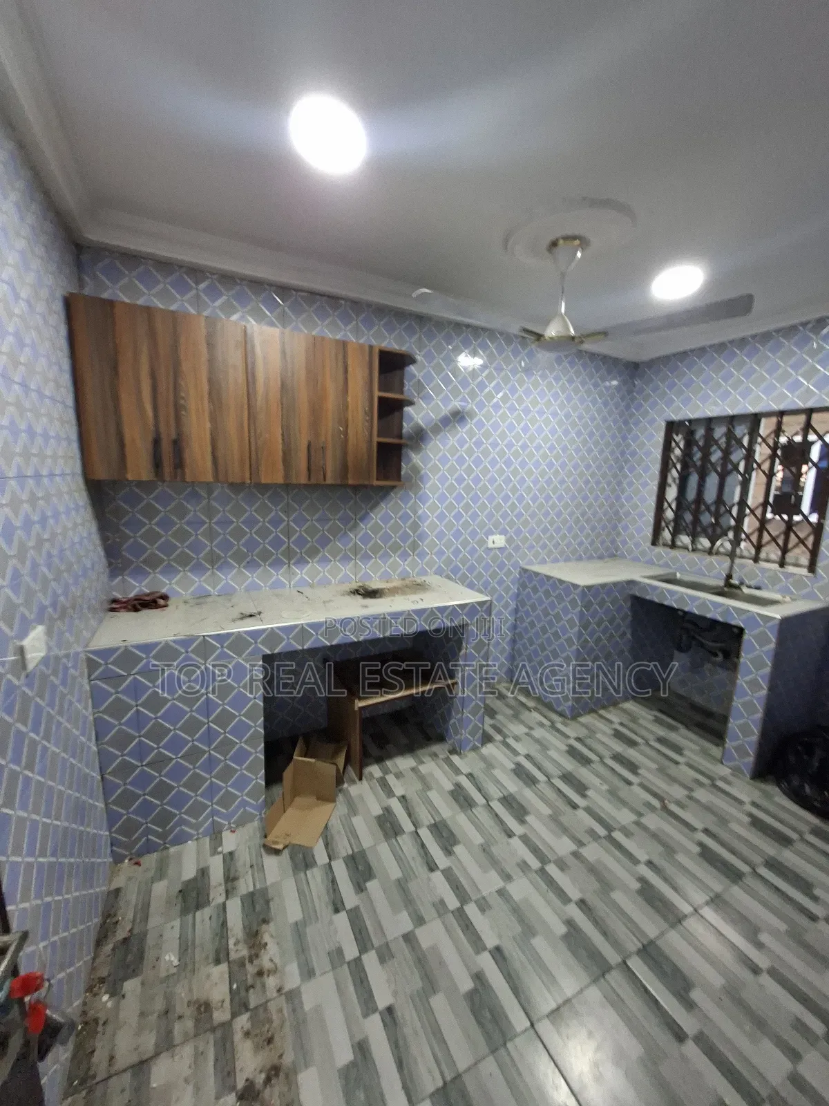 2bdrm Apartment in Danfa, Adenta for rent