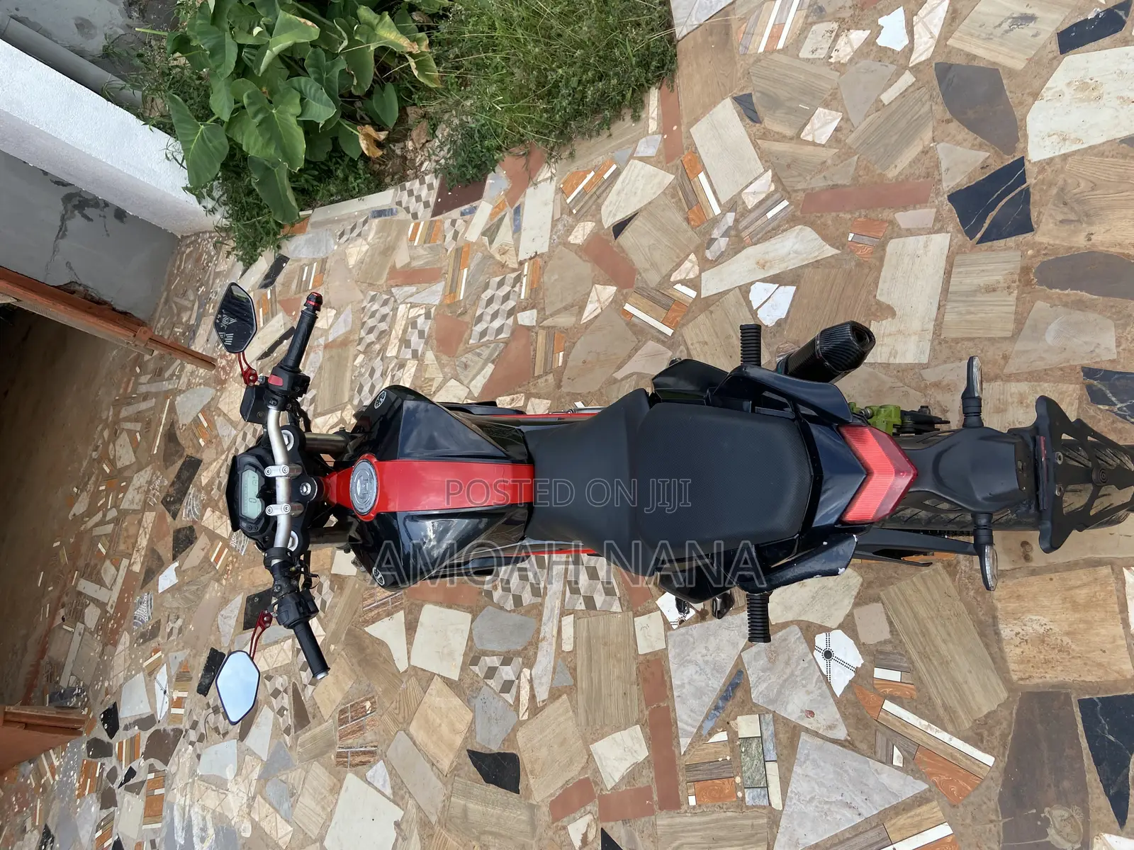 Benelli TNT 2022 Black