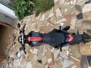 Benelli TNT 2022 Black