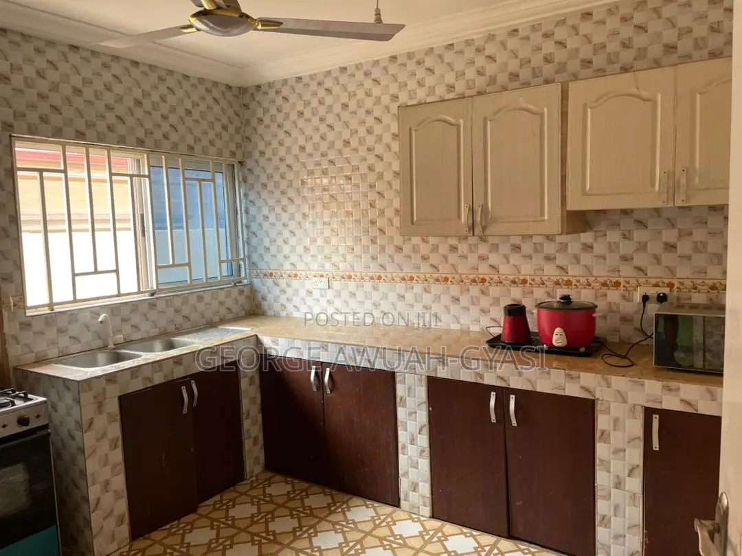 5bdrm House in Franco Estate, Post Office Area for rent