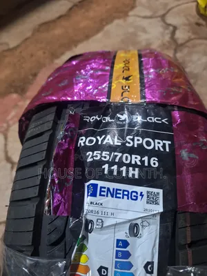 255/70r16 Royal Black