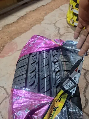 255/70r16 Royal Black