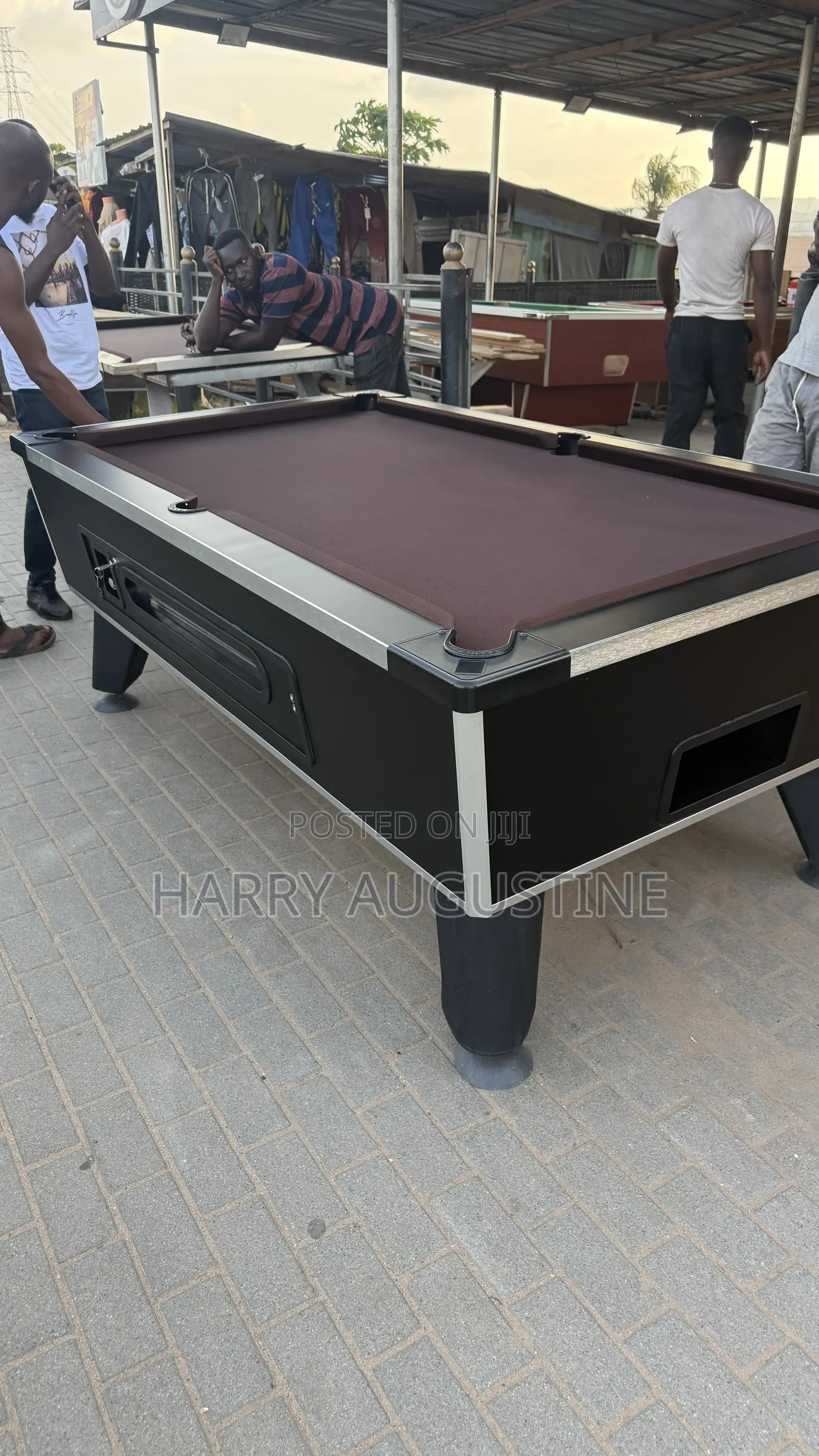 Standard Pool Tables Available for a Cool Price