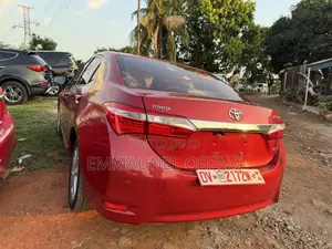 Toyota Corolla 2016 Red