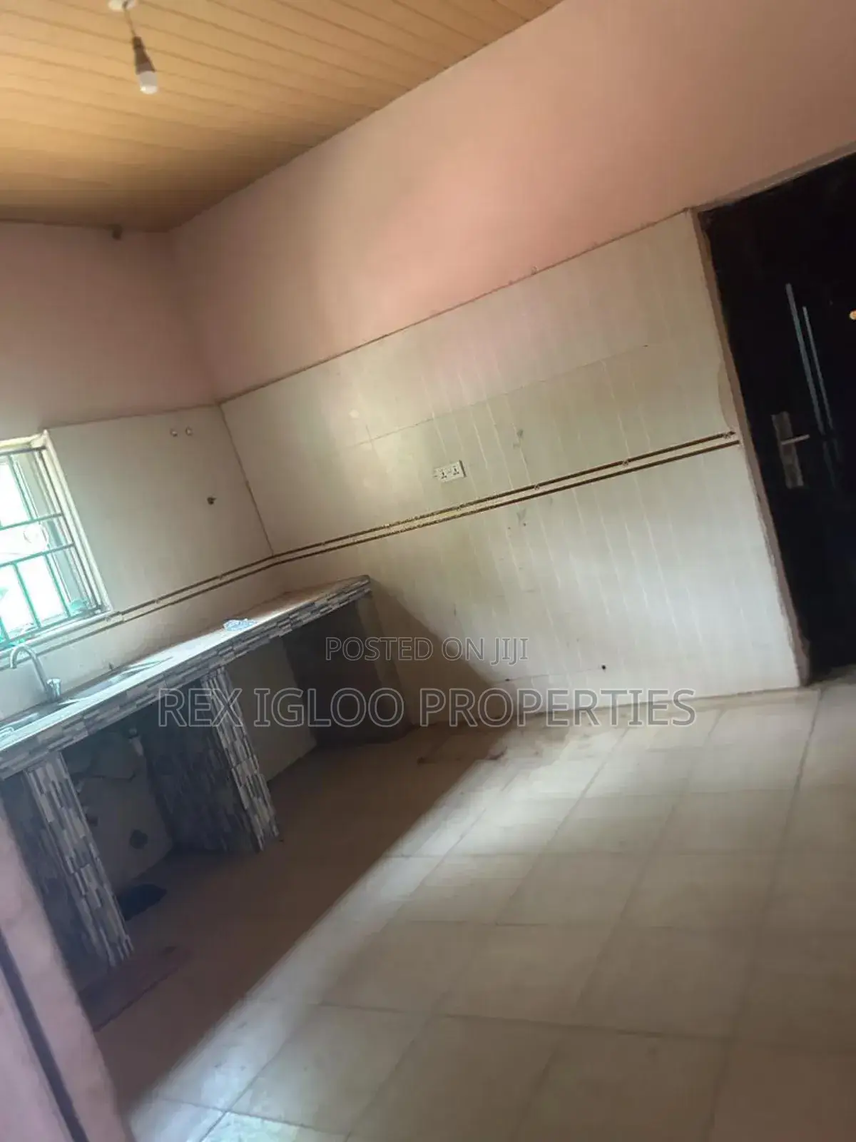 2bdrm House in Nsawam, Accra Metropolitan for sale