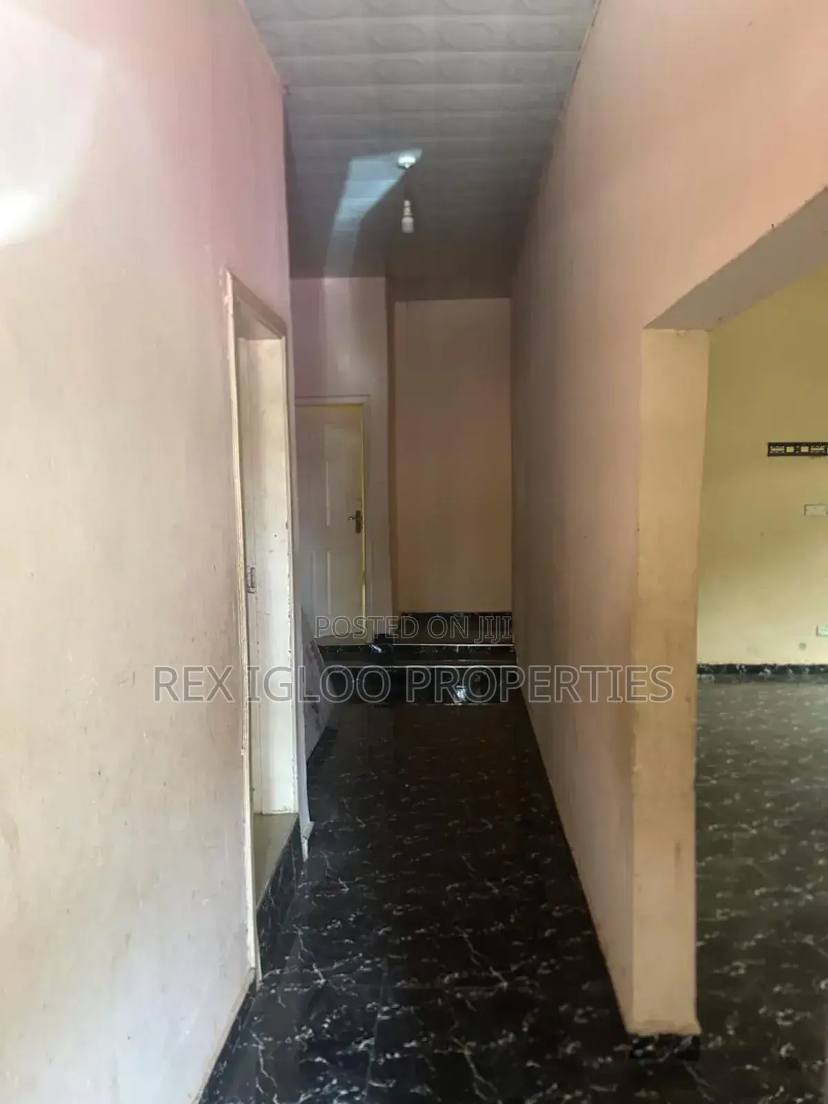 2bdrm House in Nsawam, Accra Metropolitan for sale