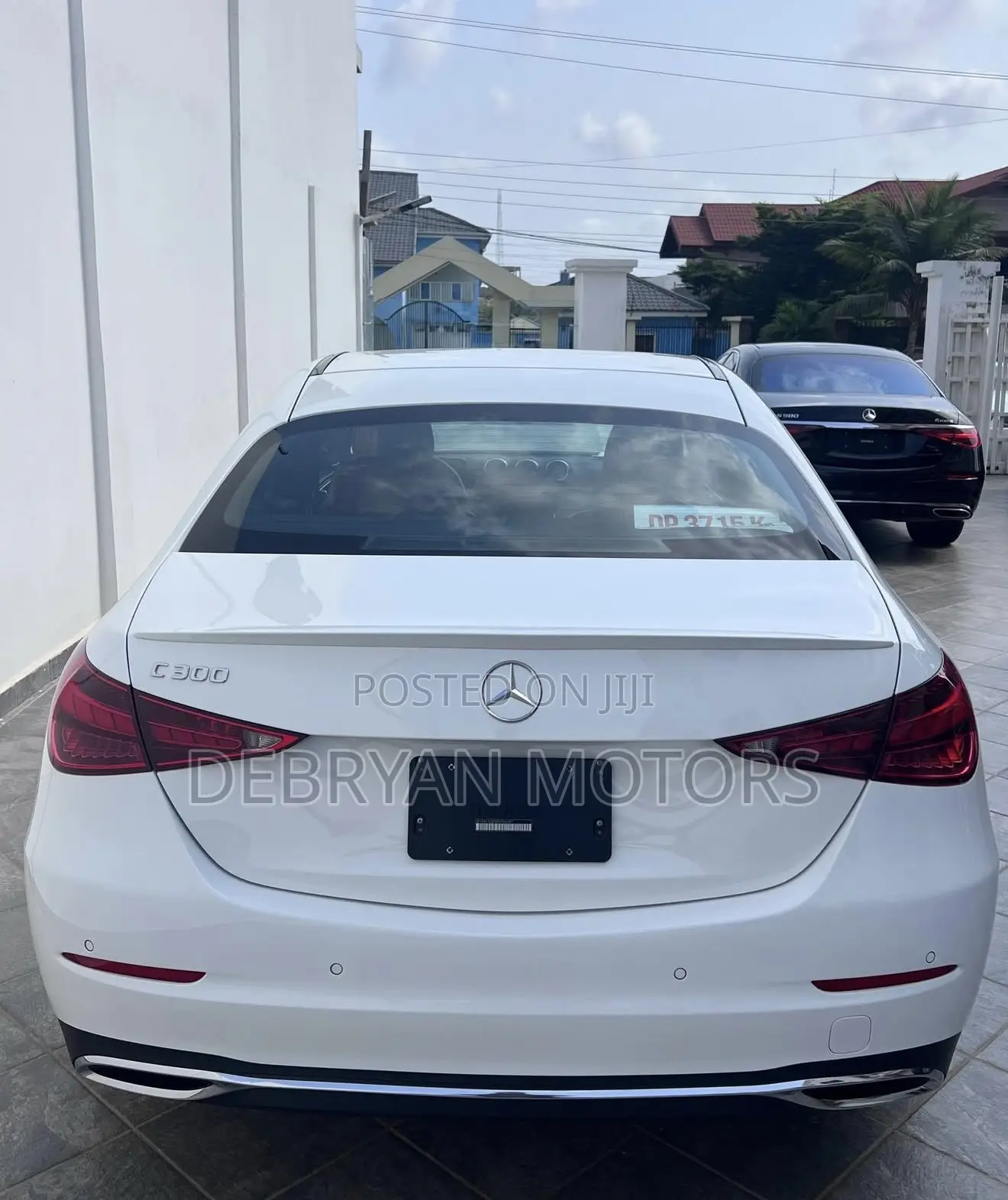 Mercedes-Benz C300 2024 White