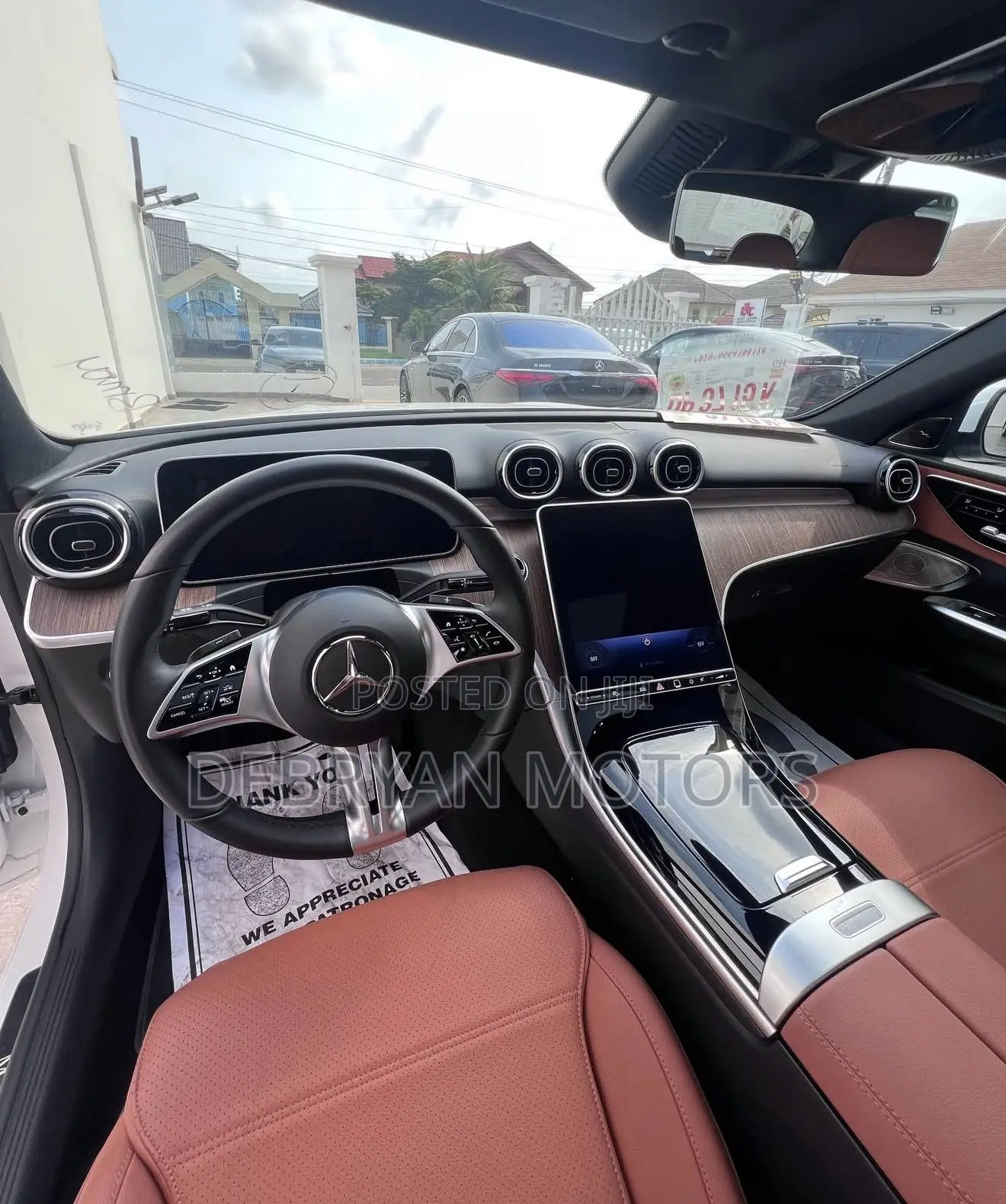 Mercedes-Benz C300 2024 White