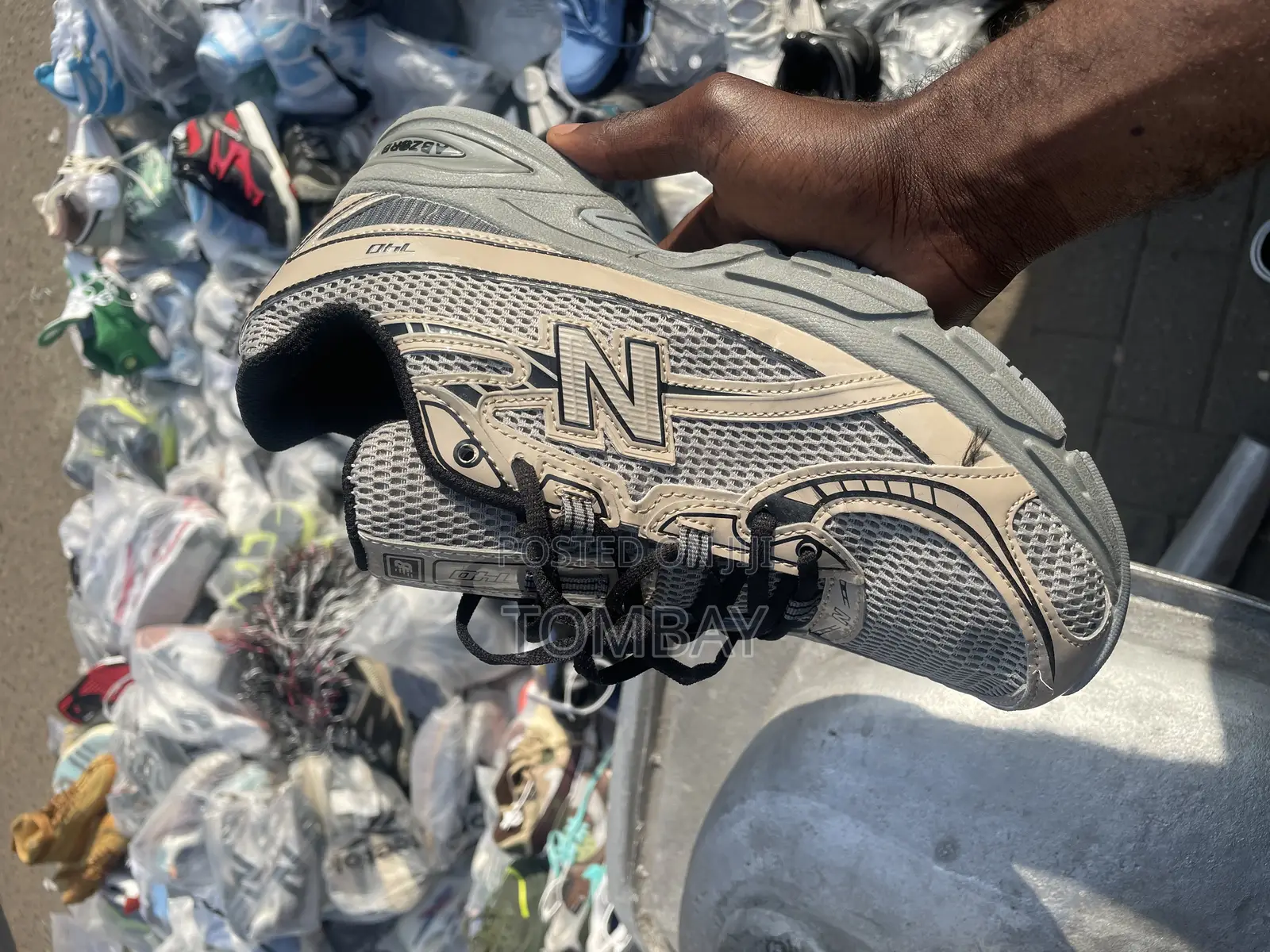 New Balance 740 Unisex Shoe in 4 Colours