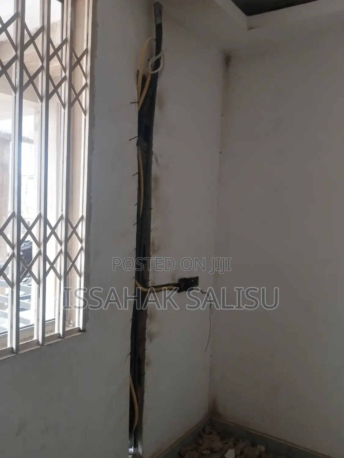 Conduit and Air Condition Mounting and Repair