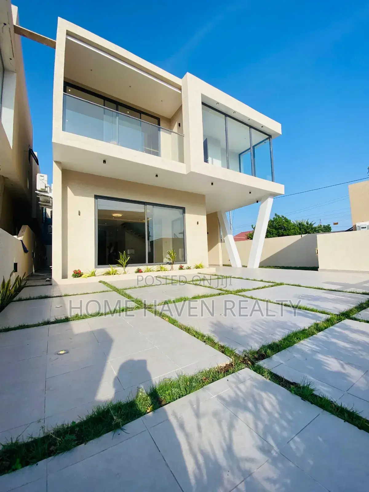 4bdrm House in Adjiriganor, East Legon for sale
