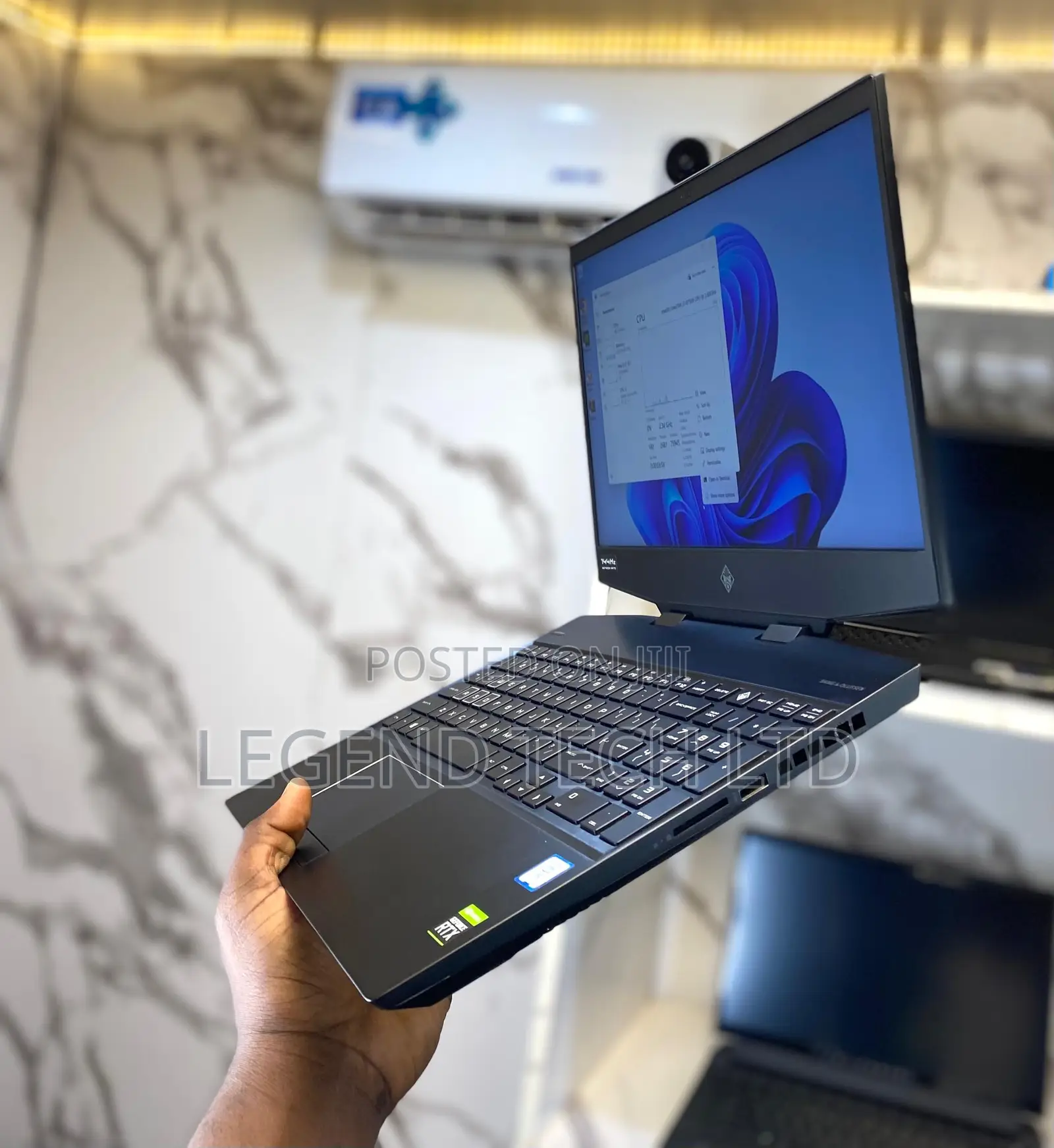 Laptop HP Omen 15-dh002nr 16GB Intel Core i7 SSD 512GB