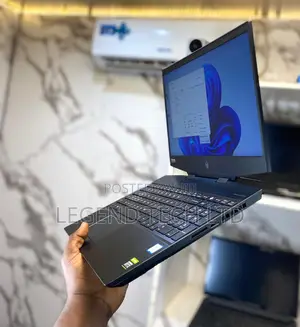 Laptop HP Omen 15-dh002nr 16GB Intel Core i7 SSD 512GB