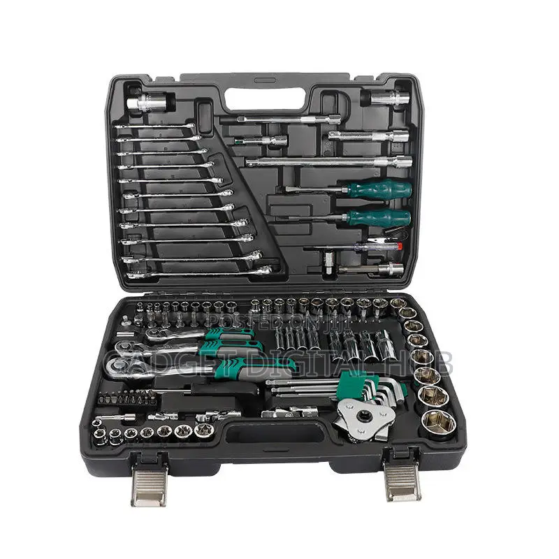 121pcs Ratchet and Socket Combination Tool Set (Black Box)