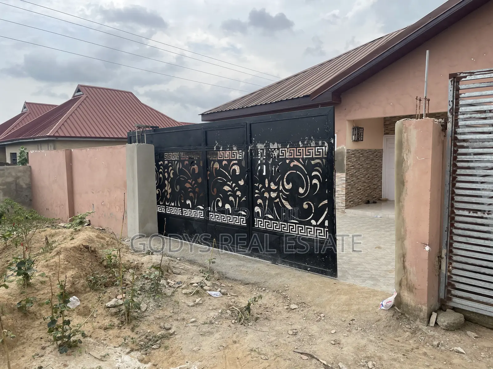 3bdrm House in Libarian Camp, Gomoa East for sale