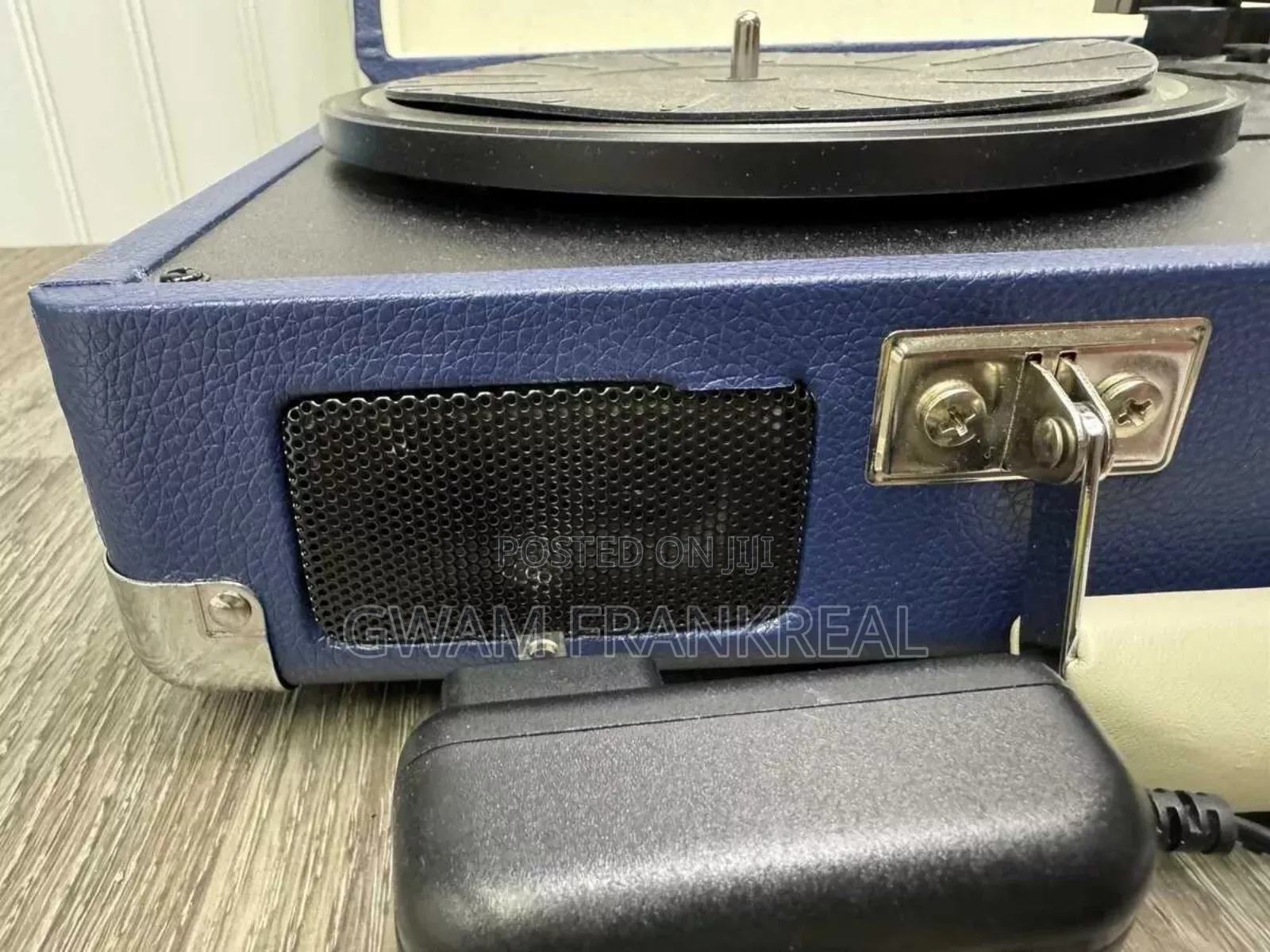 Crosley Cruiser Deluxe Portable 3-Speed Turntable/Record Player