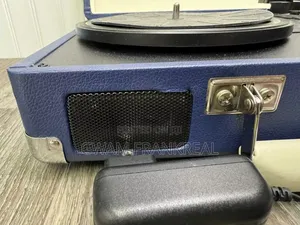 Crosley Cruiser Deluxe Portable 3-Speed Turntable/Record Player