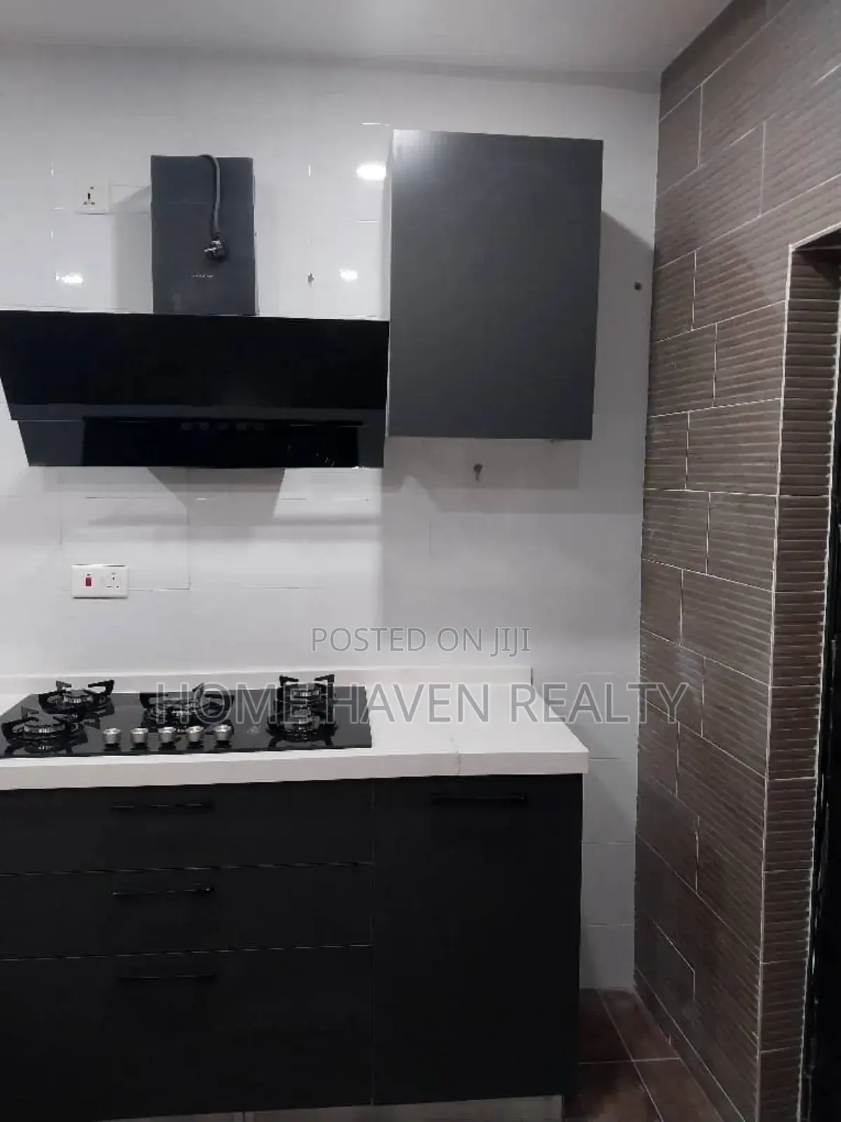 4bdrm House in Westland for sale