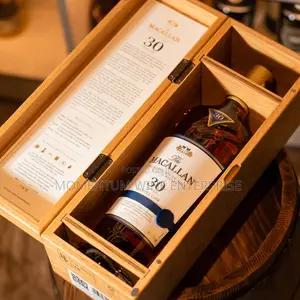 Macallan 30 Year Old Whisky 70cl (43%)