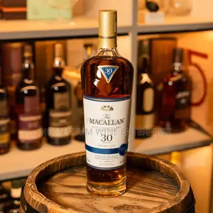 Macallan 30 Year Old Whisky 70cl (43%)