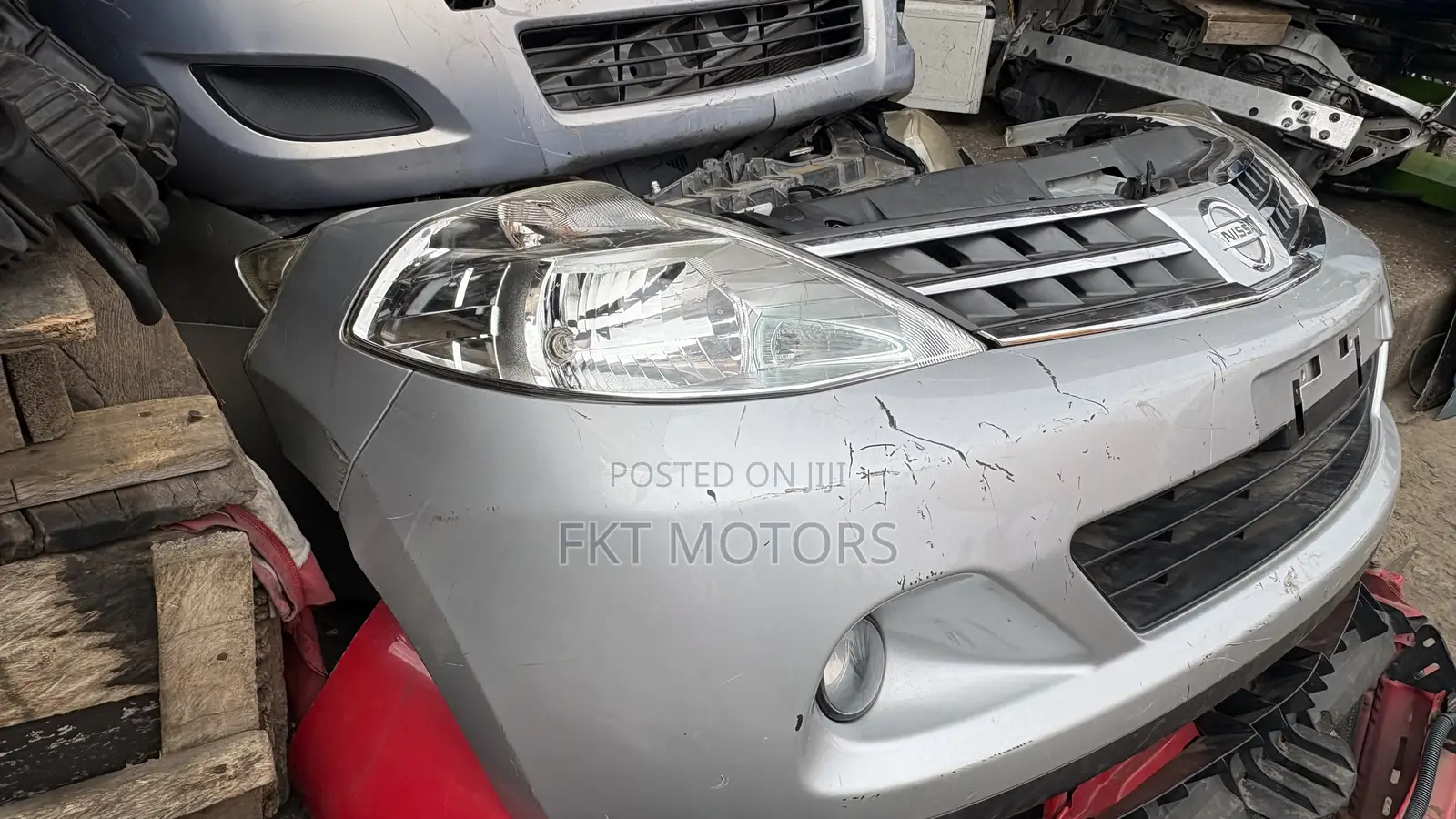 Nissan Versa/Tiida Front Cut 2005,2006,2007,2008,2009,2010,2011
