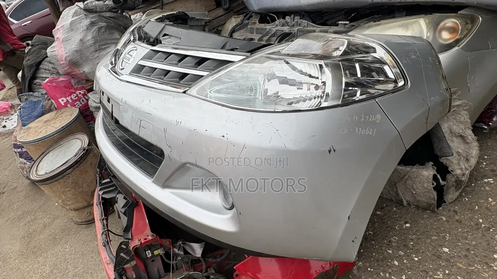 Nissan Versa/Tiida Front Cut 2005,2006,2007,2008,2009,2010,2011