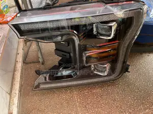 Ford F-150 2015-2020 Headlight