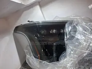 Headlight Tundra 2022-2025