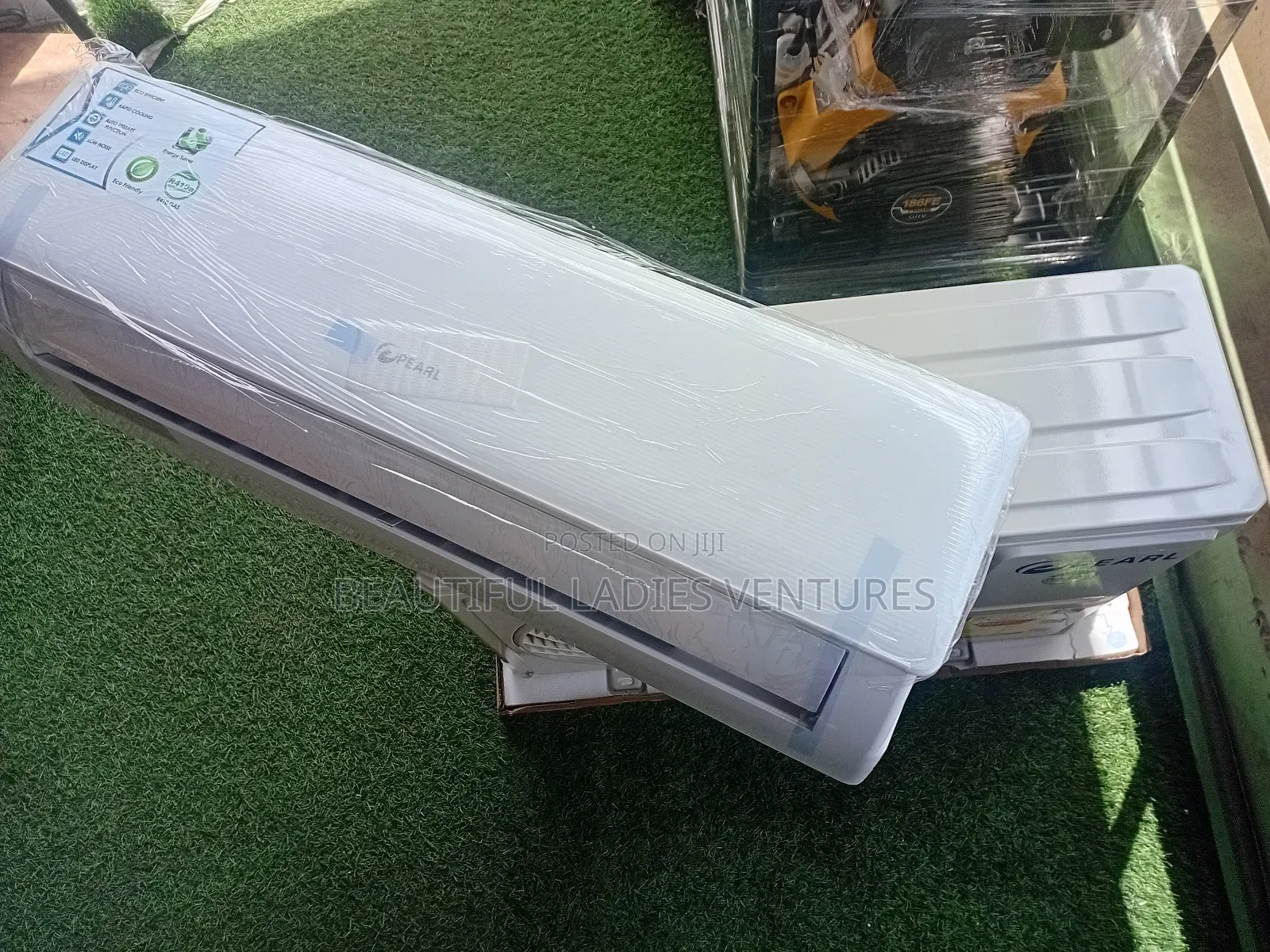 Pearl Split System Air Conditioner in Excellent Ac Providing Steady