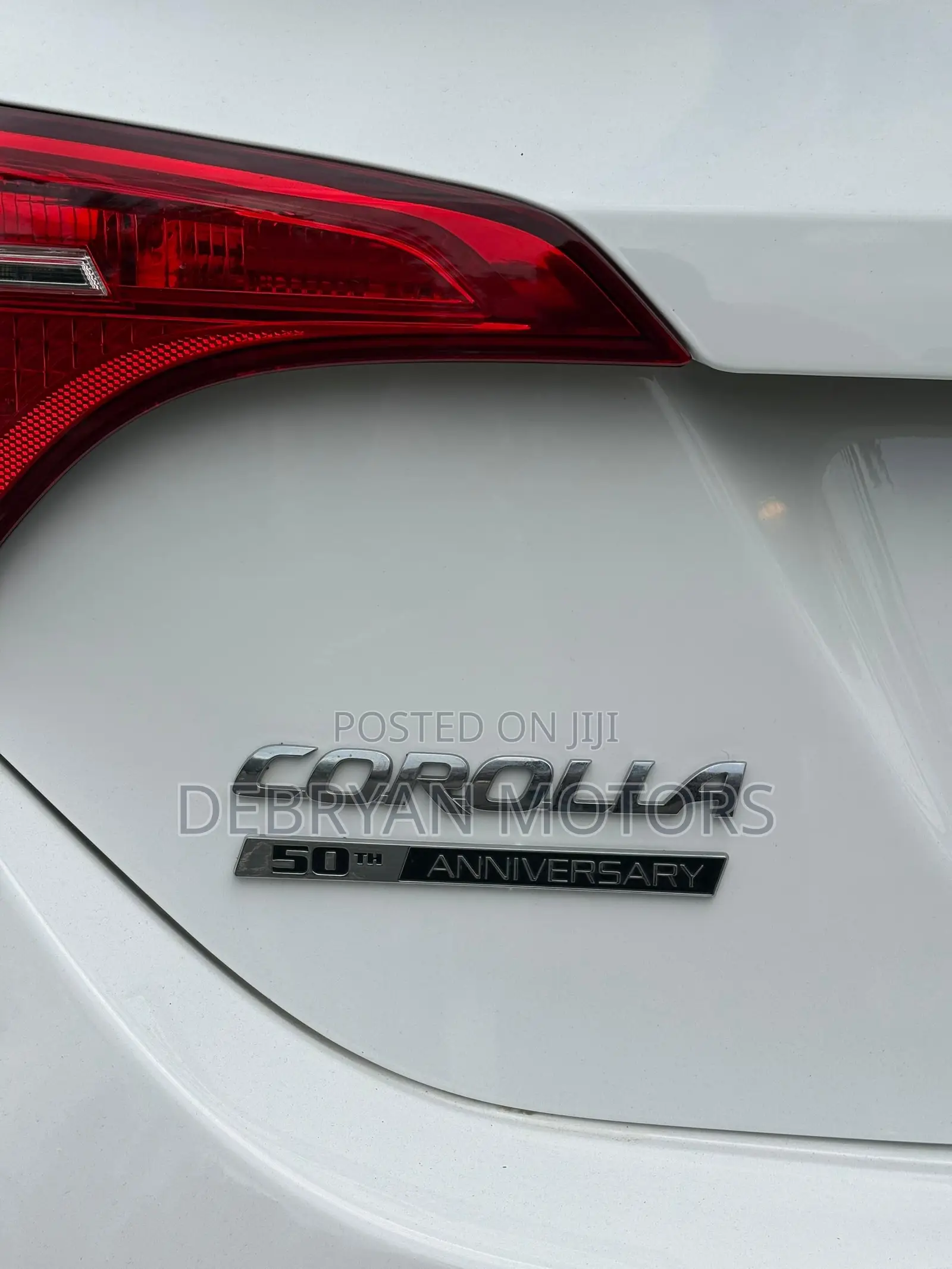 Toyota Corolla SE Special Edition 4dr Sedan (1.8L 4cyl CVT) 2017 White