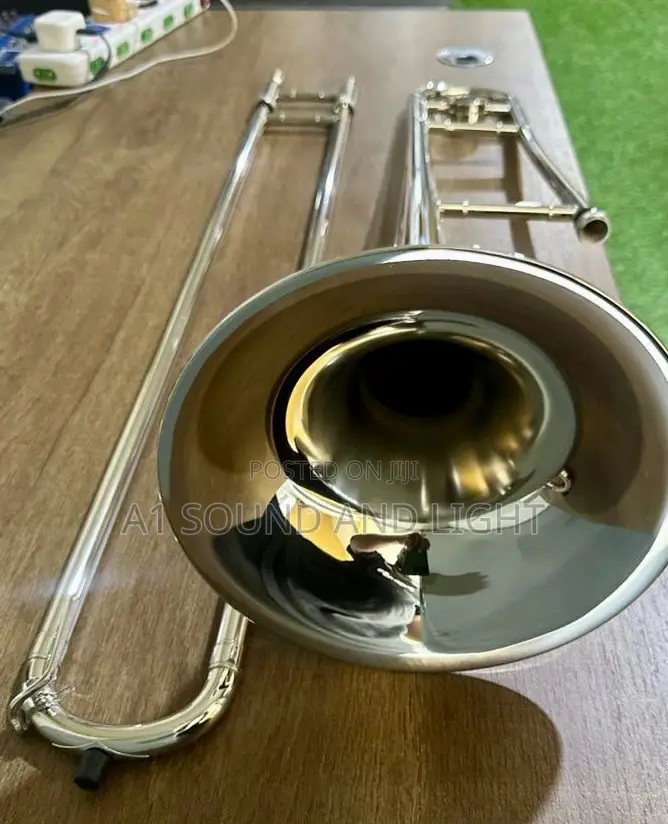 Yamaha Trombone- Gold / Silver