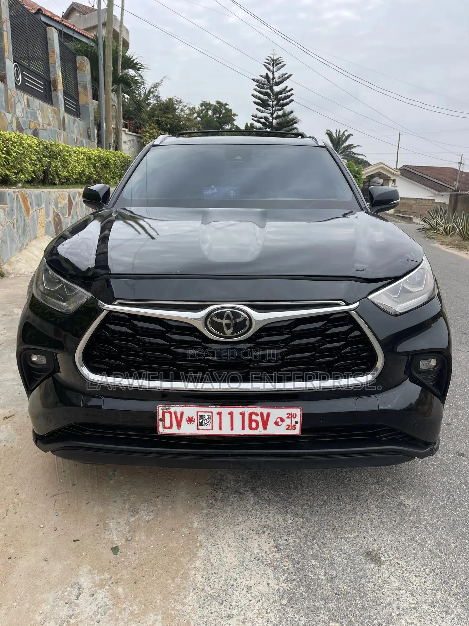 Toyota Highlander LE 2021 Black