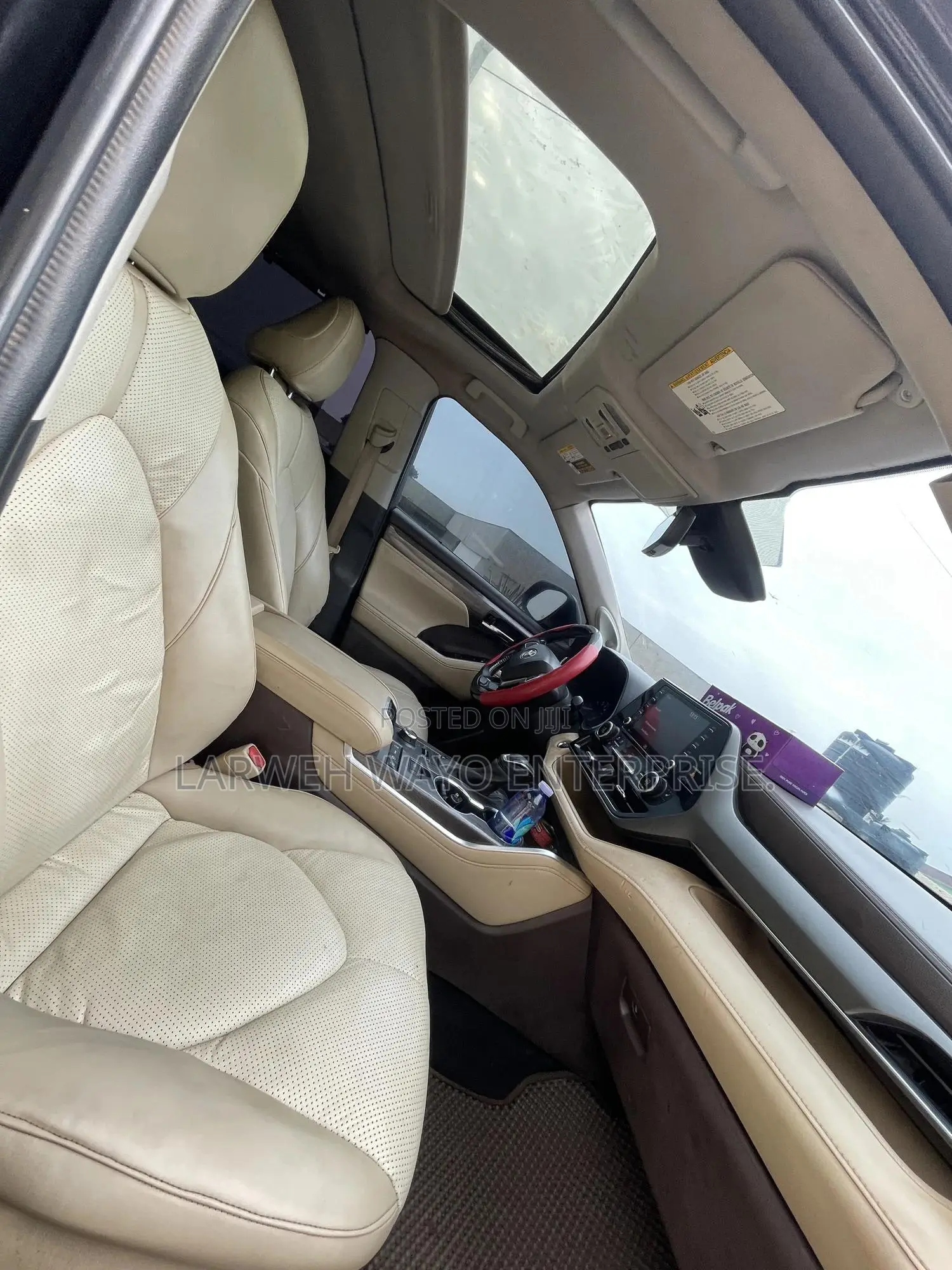Toyota Highlander LE 2021 Black