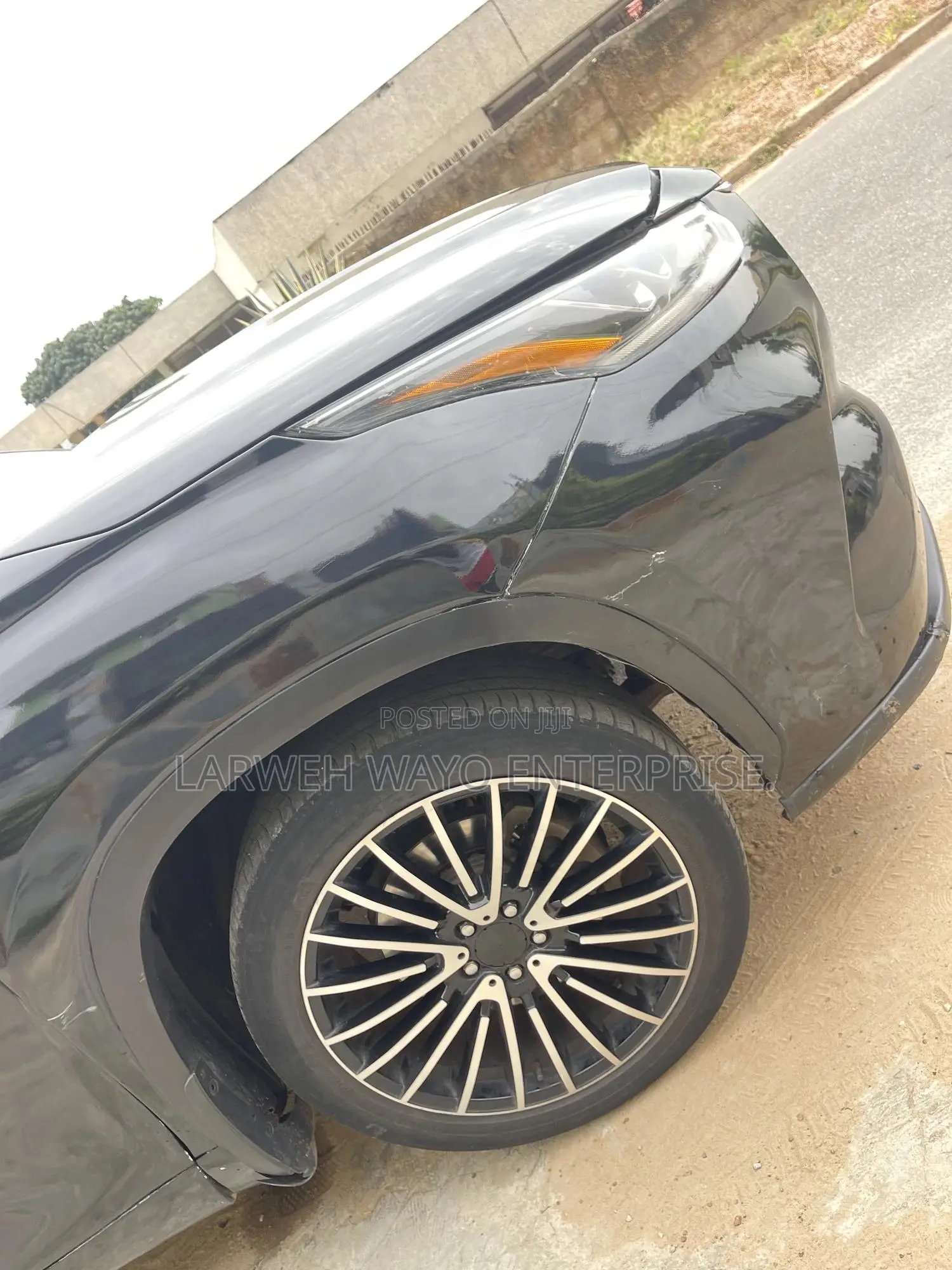Toyota Highlander LE 2021 Black
