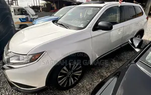 Mitsubishi Outlander 2020 White