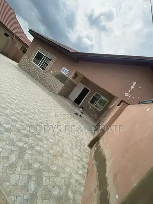 3bdrm House in Libarian Camp, Gomoa East for sale