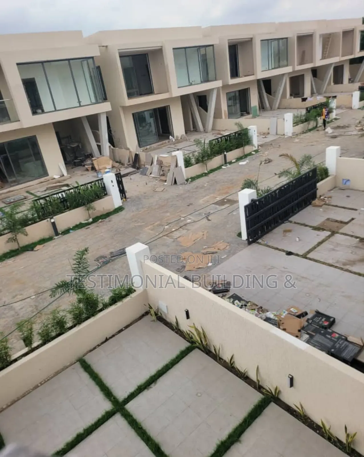 4bdrm House in Testimonial Building, School Junction for sale