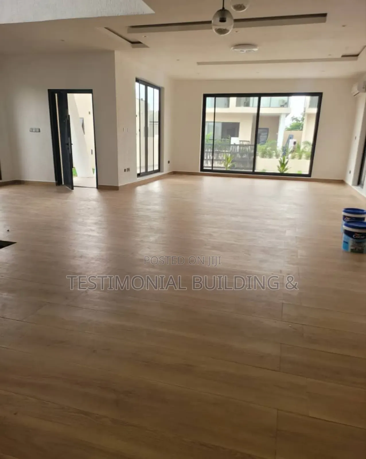 4bdrm House in Testimonial Building, School Junction for sale