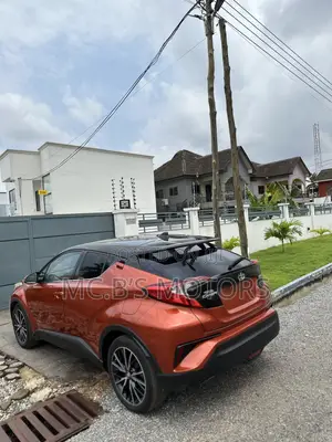 Toyota C-HR 2019 Orange