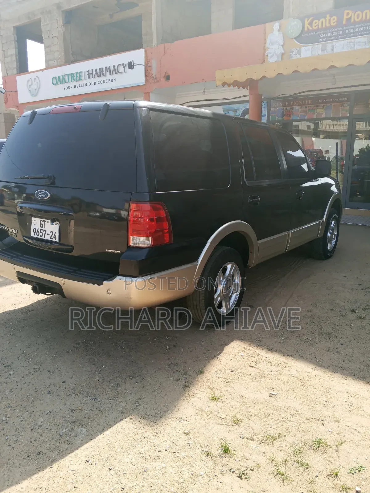 Ford Expedition XL 2012 Black