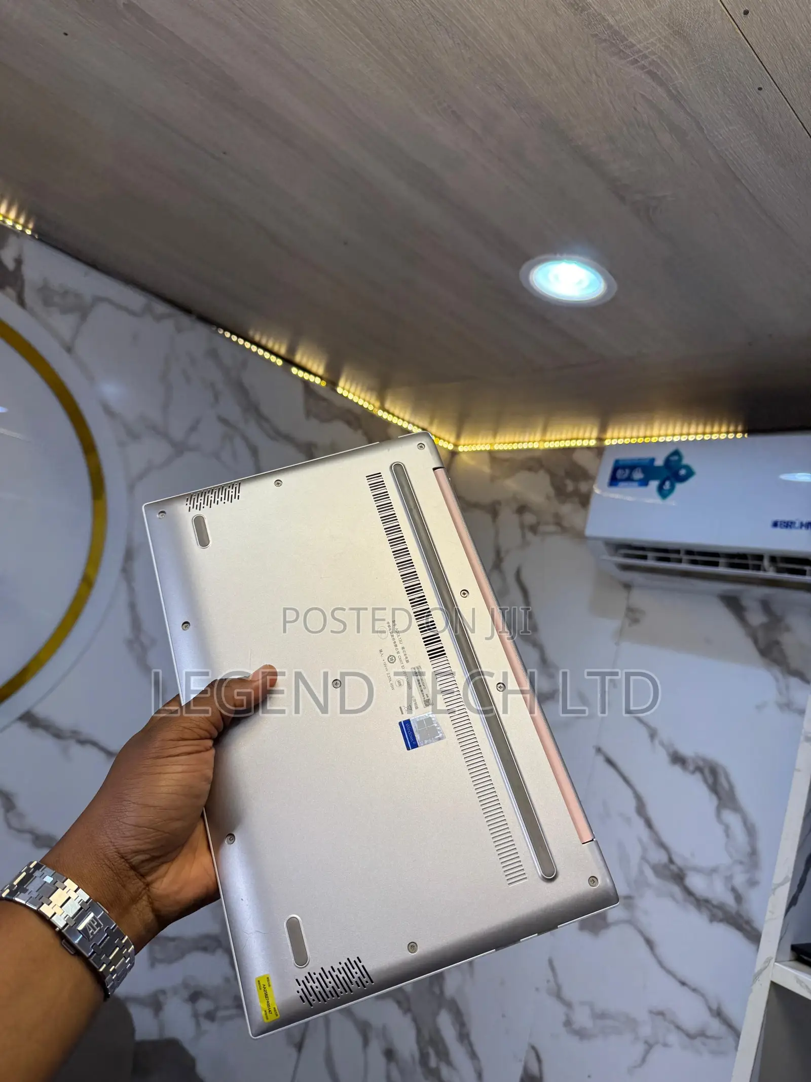 Laptop Asus VivoBook S13 S330UN 8GB Intel Core I7 SSD 256GB
