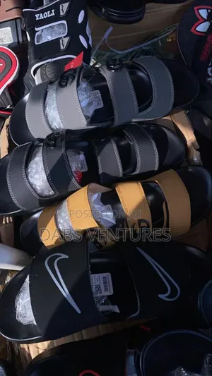 Gucci Size 40-44