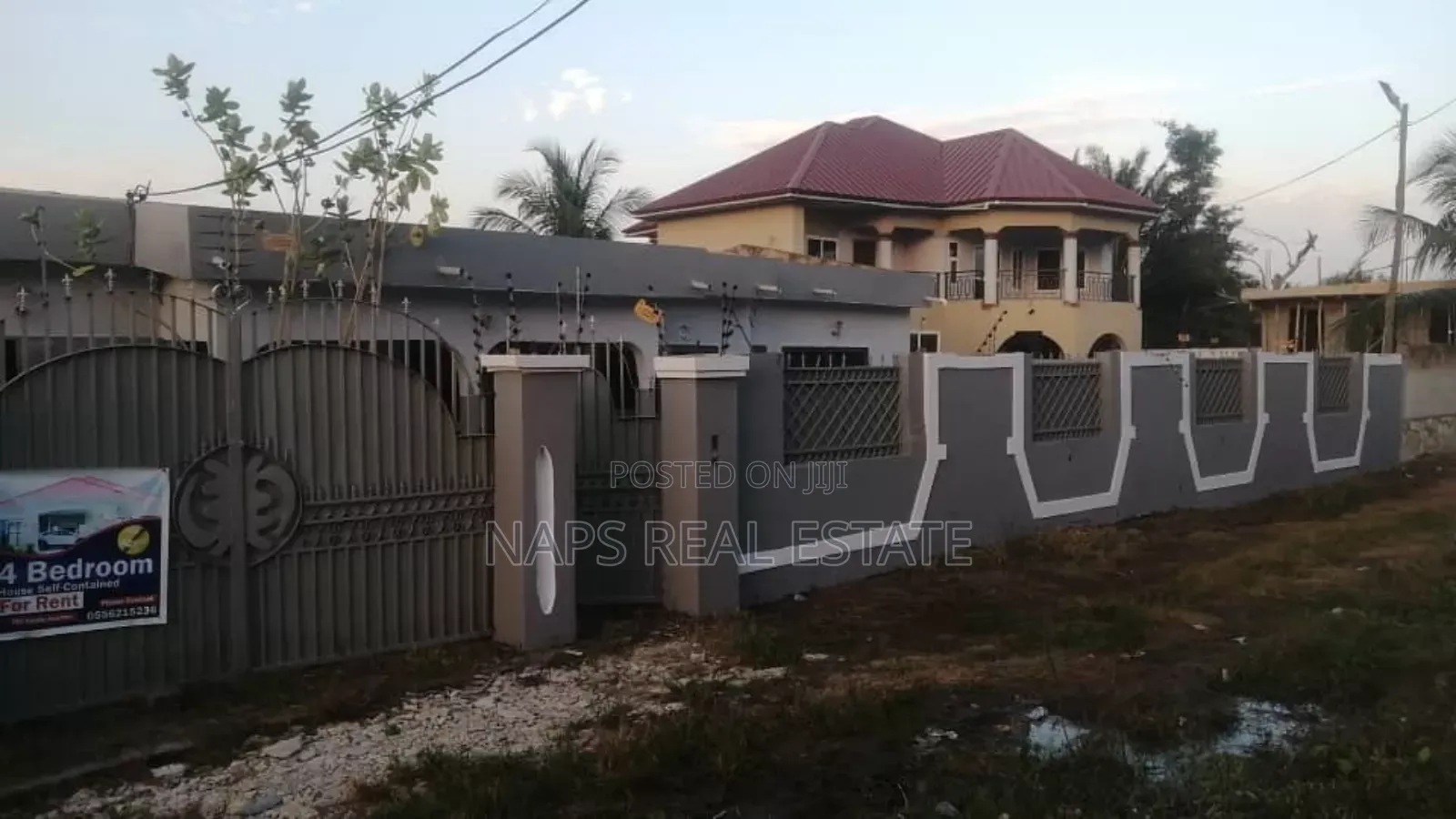 4bdrm House in Naps Real Estate, Tema Metropolitan for rent