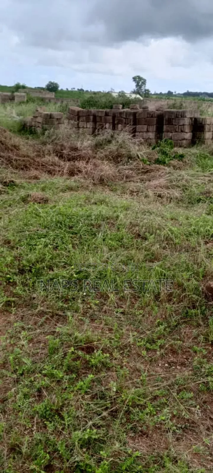 Genuine 70/100 Plot of Land With Genuine Documents for Sale