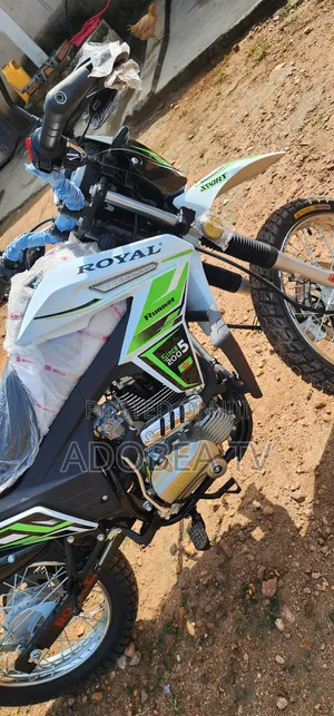 New Royal Motorcycle 2025 White