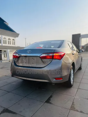 Toyota Corolla 2017 Gray