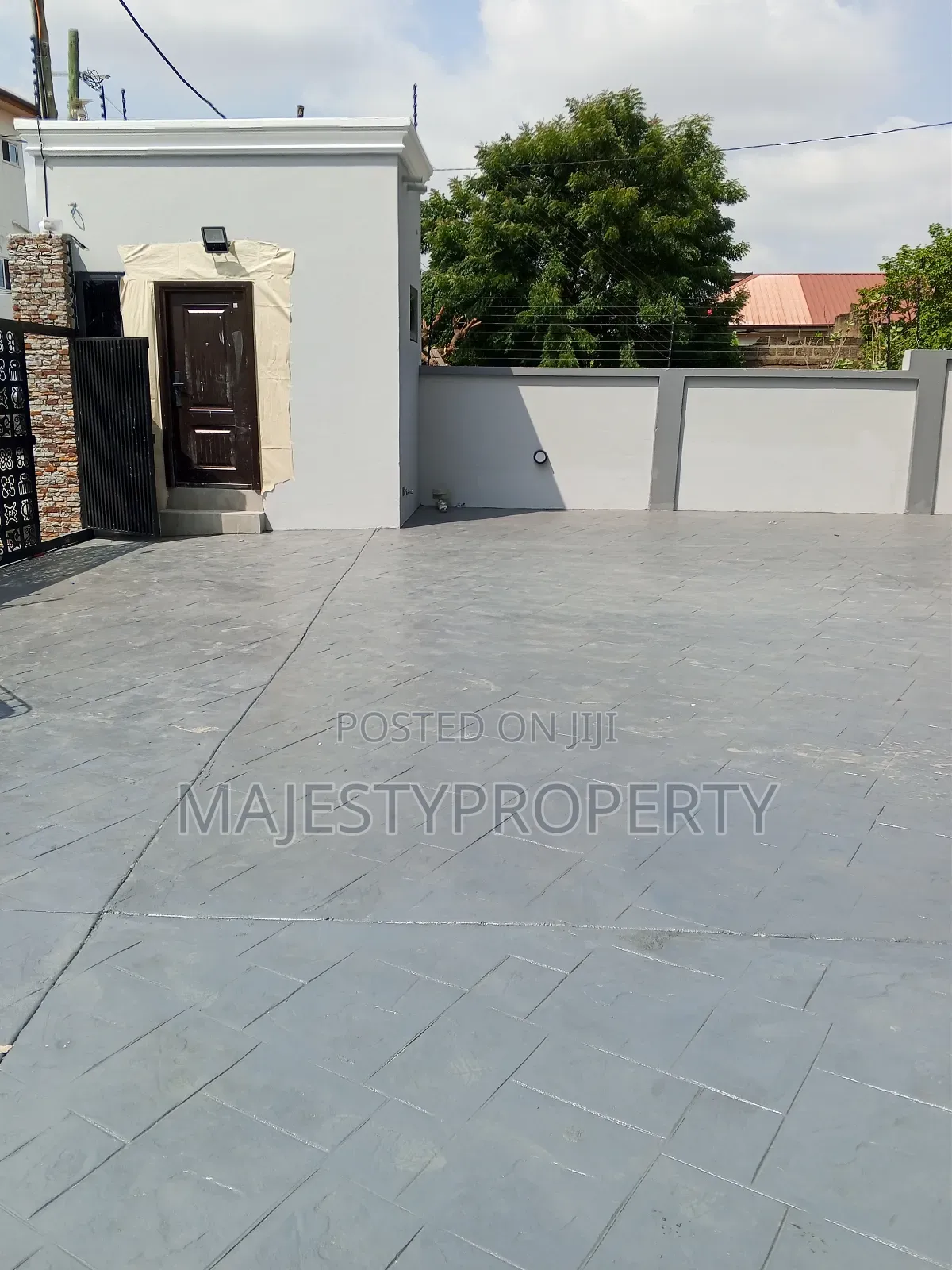 2bdrm Apartment in Spintex for rent